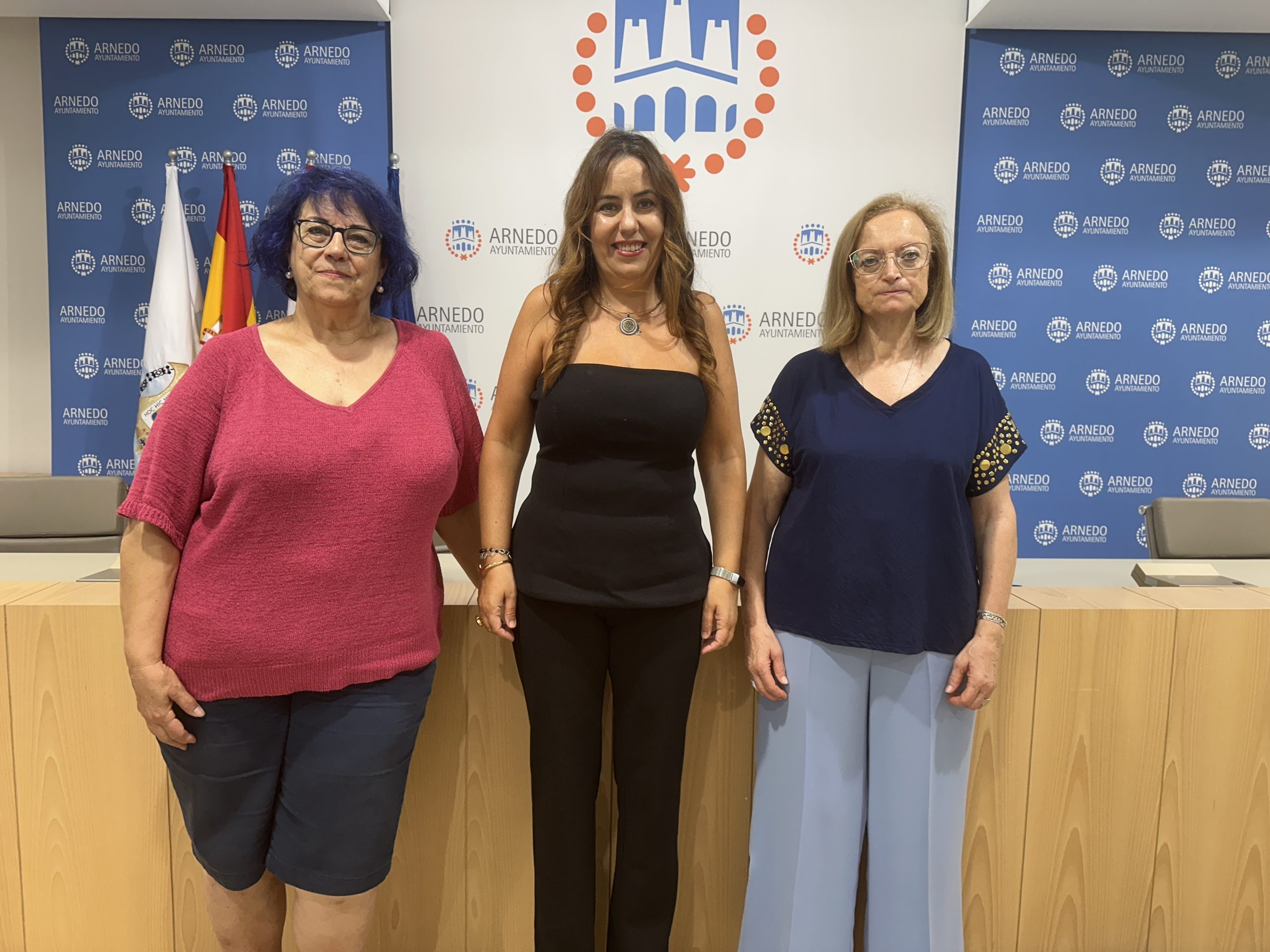 Inmaculada Sáenz y Diana Herrero, ganadoras locales del Certamen Literario Ciudad de Arnedo 2025.