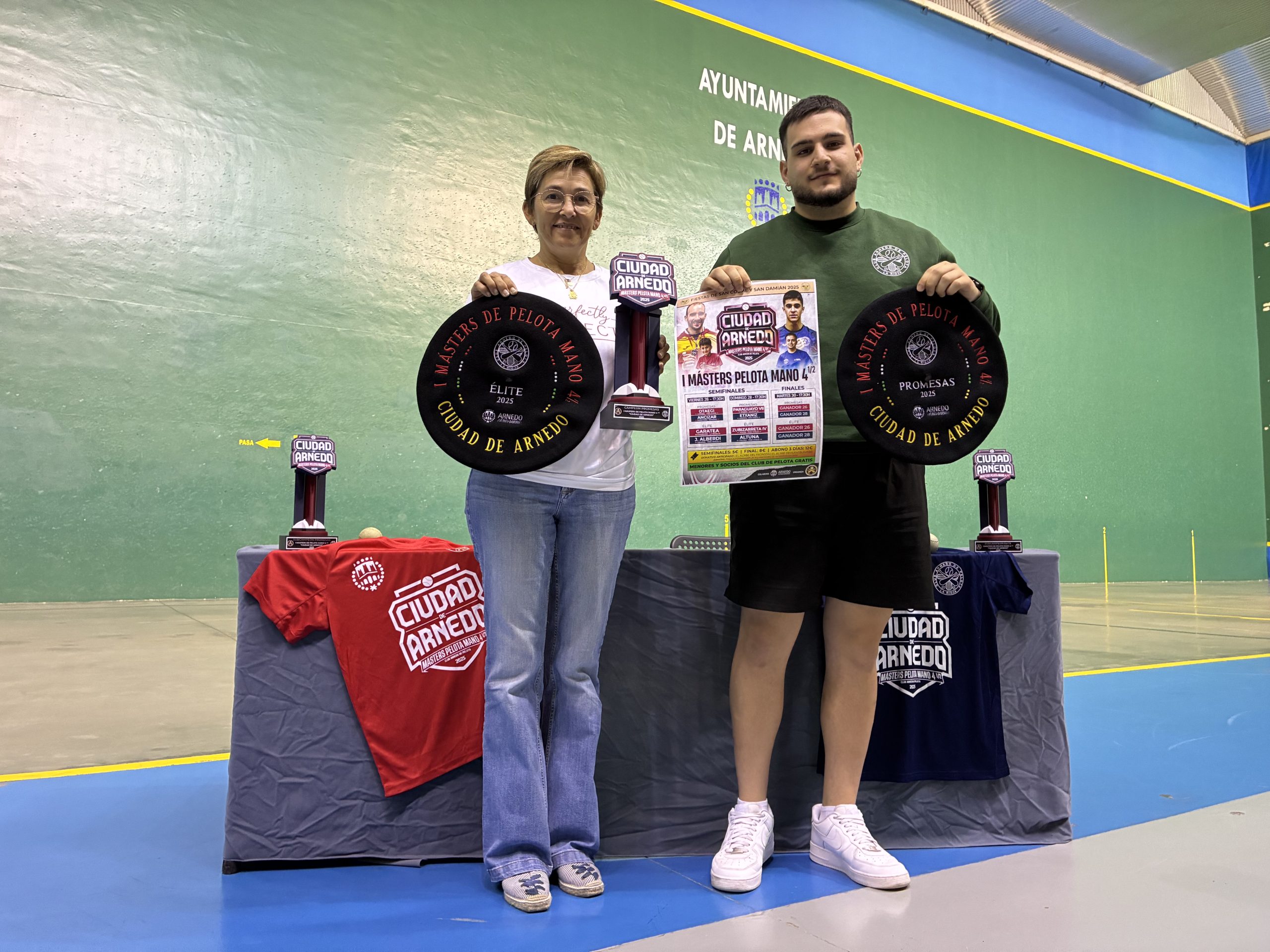 Las fiestas de San Cosme y San Damián acogerán el I Masters de Pelota Mano del 4 1/2