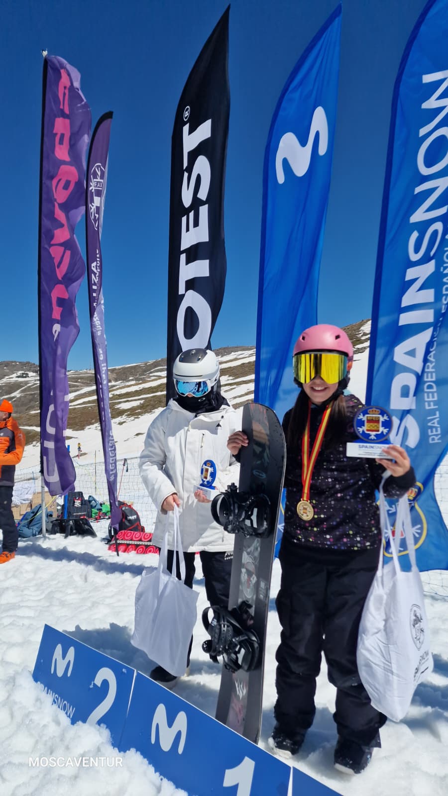 La arnedana Ariadna Otaño Bretón, se corona doble Campeona de España de Snowboard Cross 2026