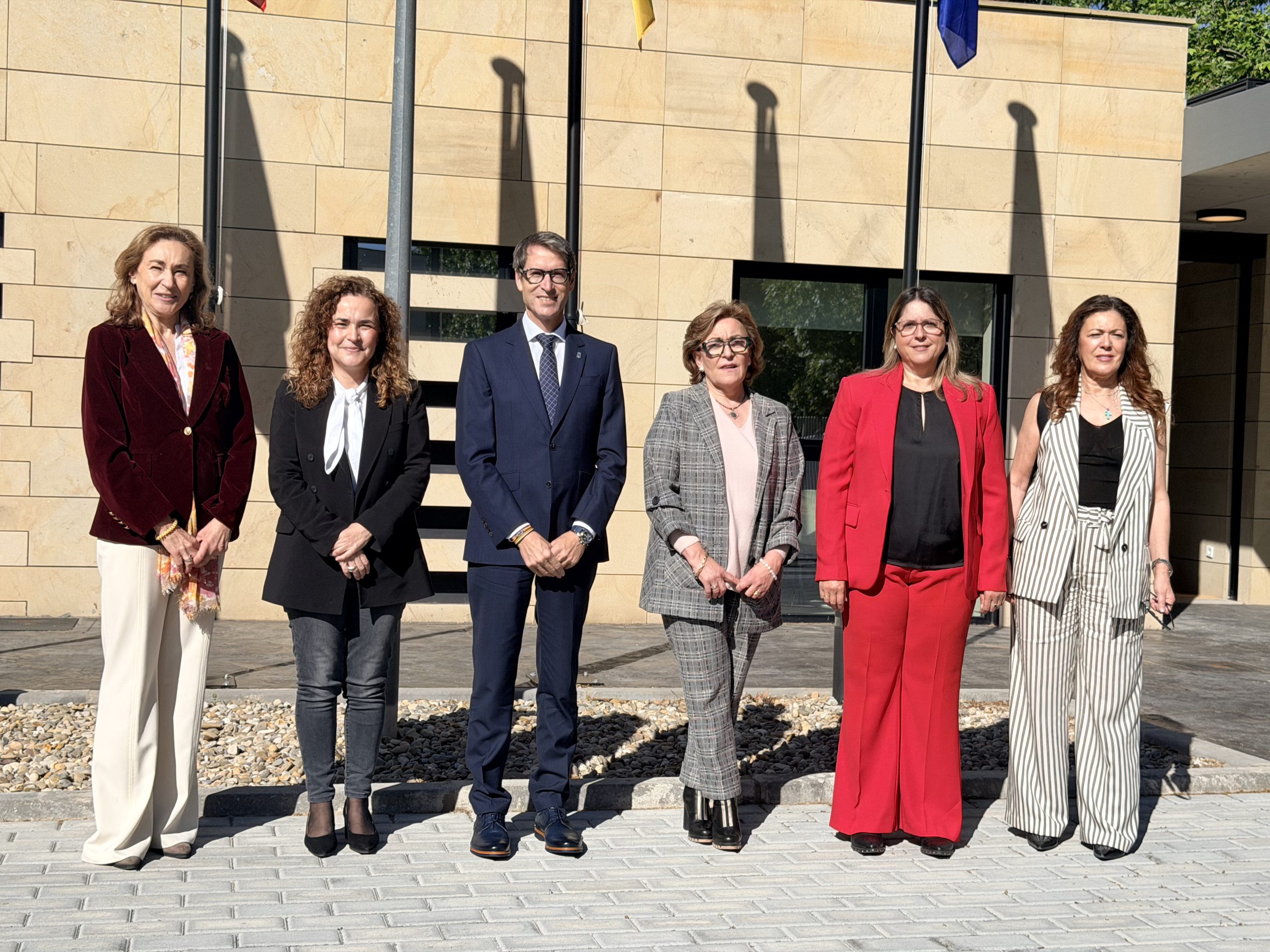 El nuevo Centro de Día de Arnedo abre sus puertas con 40 plazas públicas para personas mayores dependientes